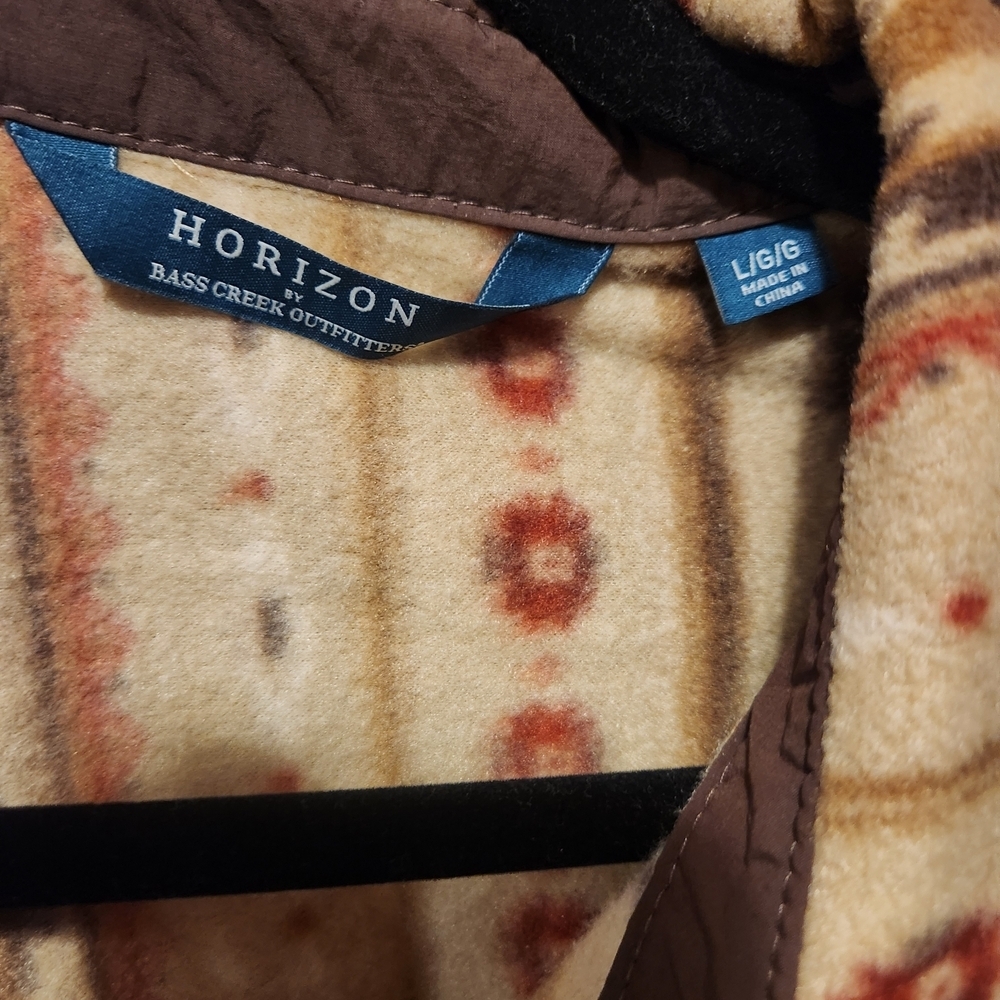 Women’s Utility Jacket - Tan Patterned Aztec Print - Picture 2 of 4